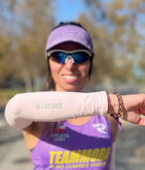 PAR DE MANGAS PARA RUNNING CON PROTECCION UV BLANCAS